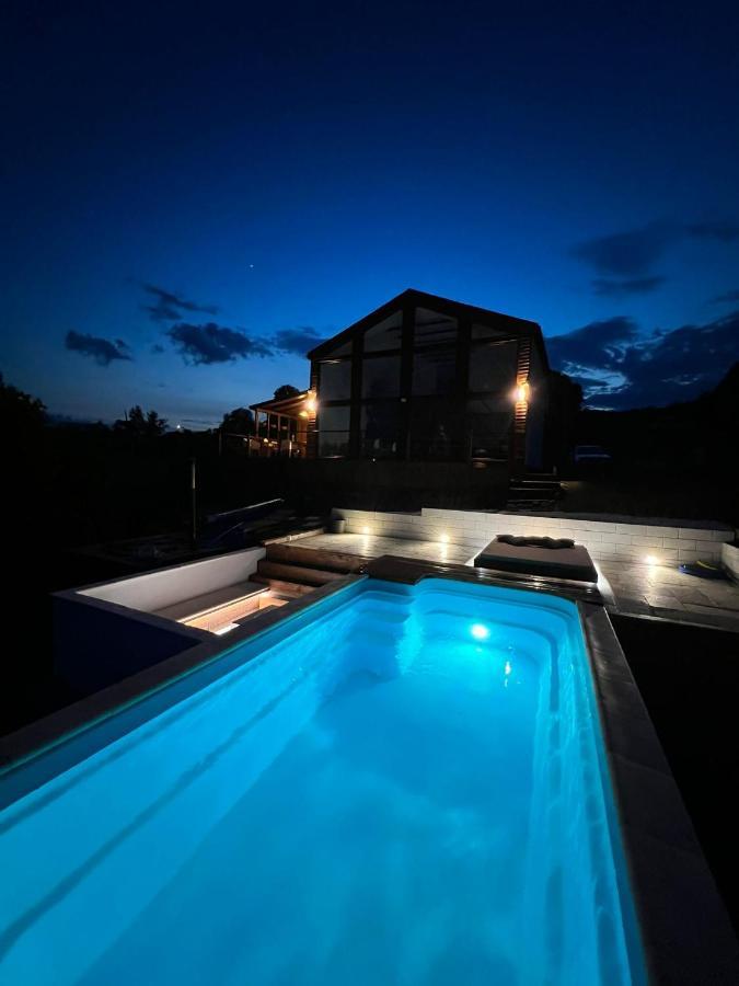 Le Chalet M - Cabana Cu O Panorama De Poveste. Surdesti  Exterior foto