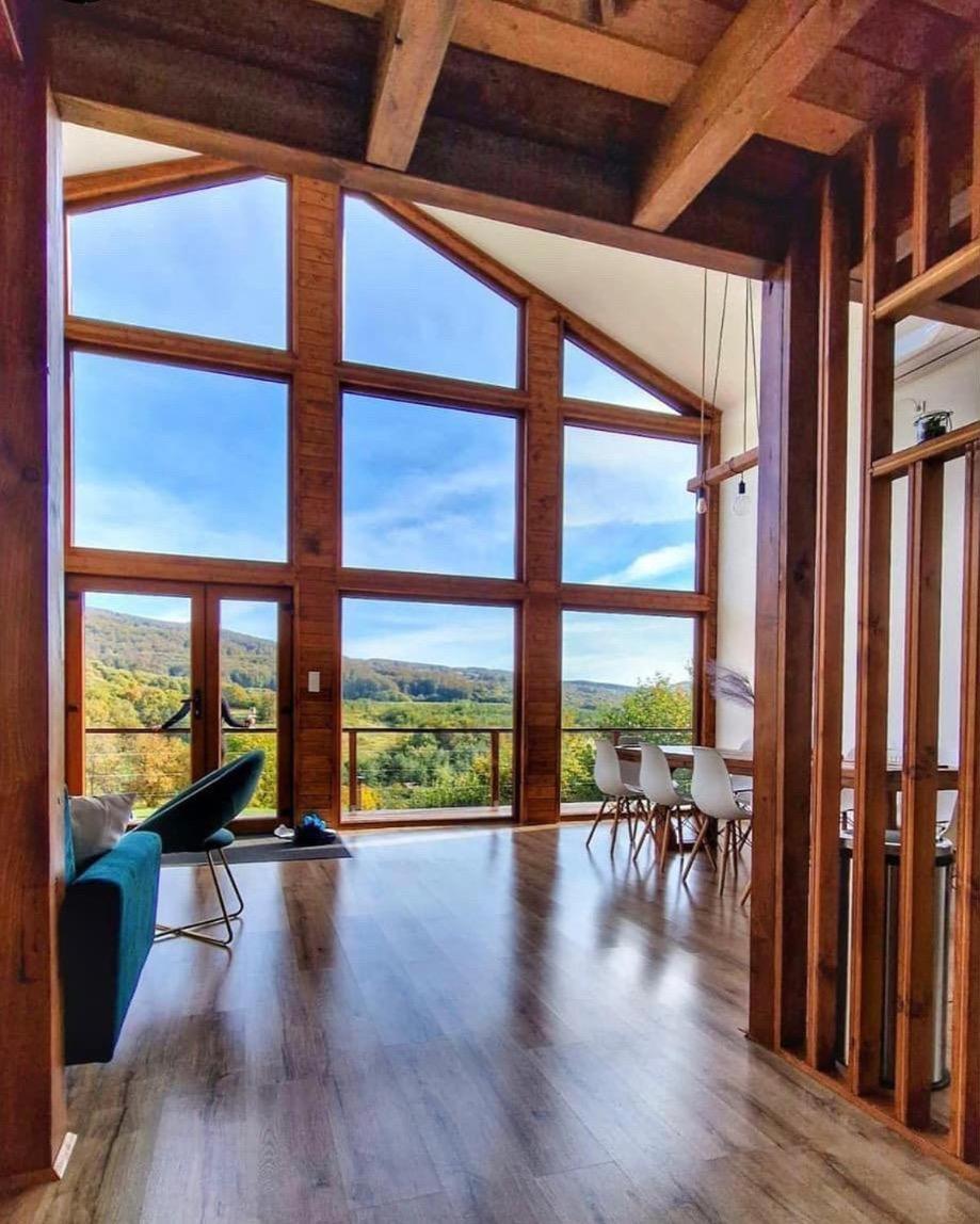 Le Chalet M - Cabana Cu O Panorama De Poveste. Surdesti  Exterior foto